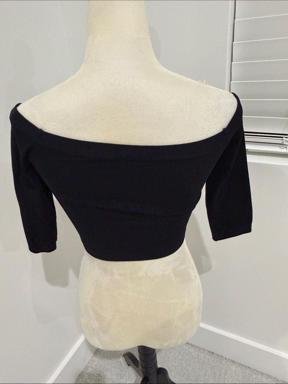 Garage Black Off-Shoulder Ribbed Crop Top - Picture 2 of 3